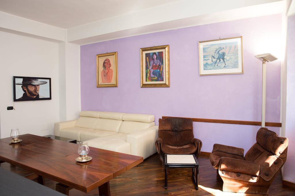 Domus Regis Bed and Breakfast Cagliari Exteriör bild