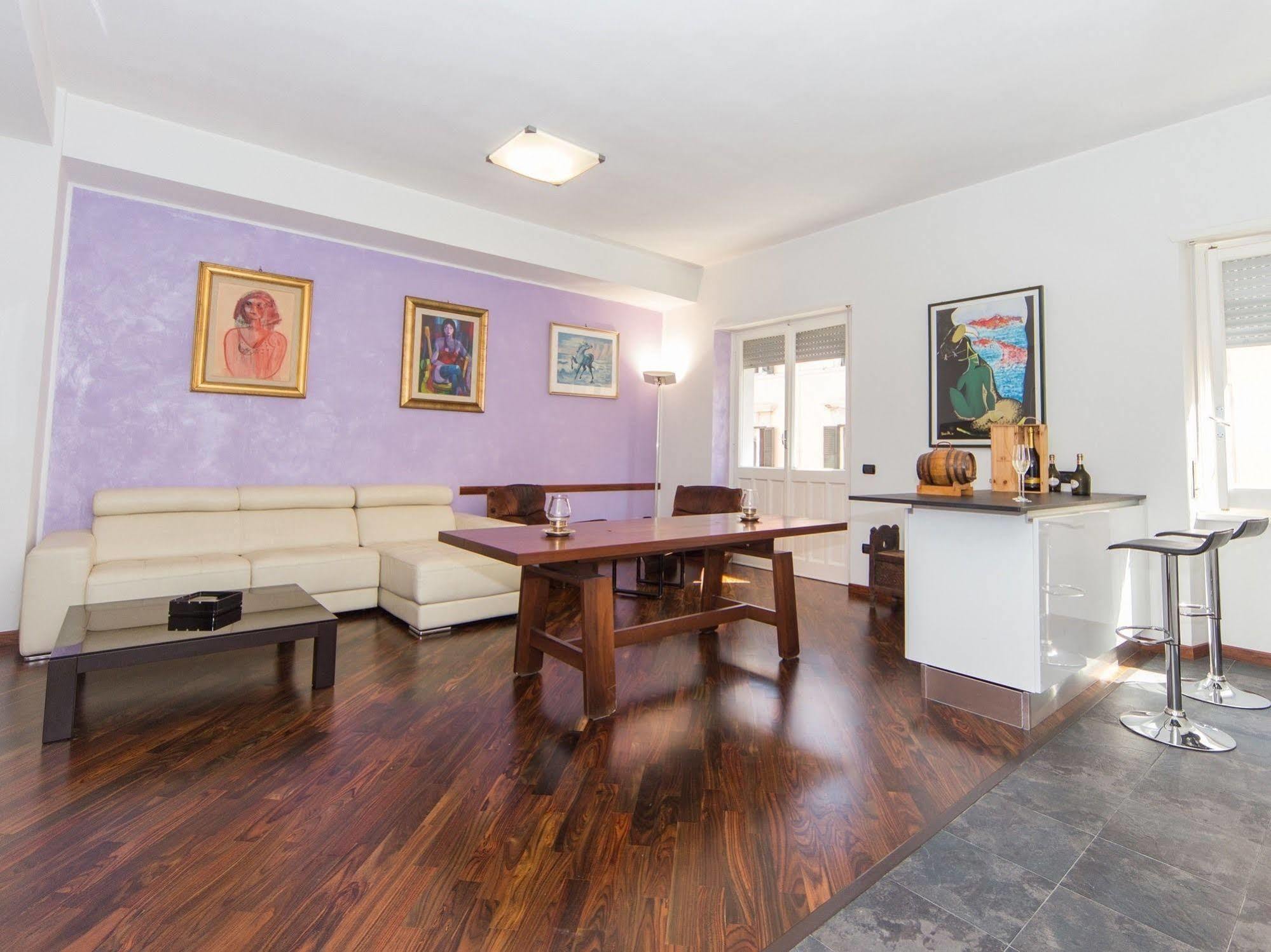 Domus Regis Bed and Breakfast Cagliari Exteriör bild